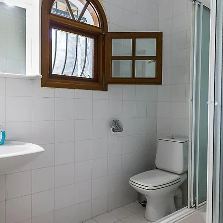Βίλα Paradise Pines - 6 Bdrms, 6 Baths, Bbq, Gardens Παραλία Σάνη