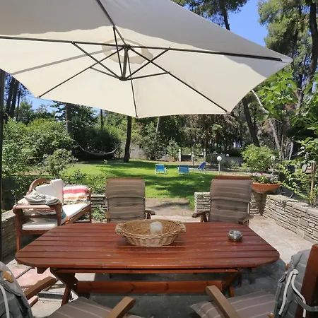 Βίλα Paradise Pines - 6 Bdrms, 6 Baths, Bbq, Gardens Παραλία Σάνη