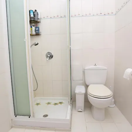 Paradise Pines - 6 Bdrms, 6 Baths, Bbq, Gardens * Παραλία Σάνη