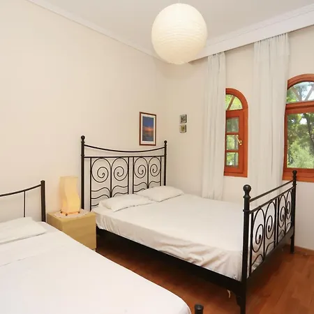 Βίλα Paradise Pines - 6 Bdrms, 6 Baths, Bbq, Gardens *